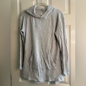 Lou & Grey Heather Gray Hooded Top